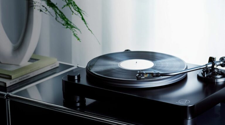 AT-LP7X gramofon